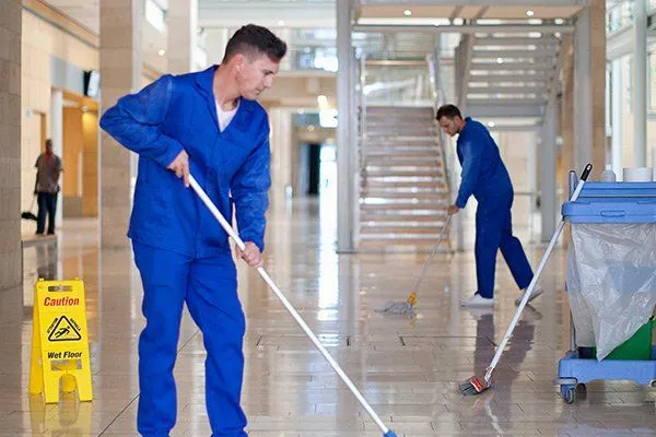 Mall/Shopping Center Cleaning